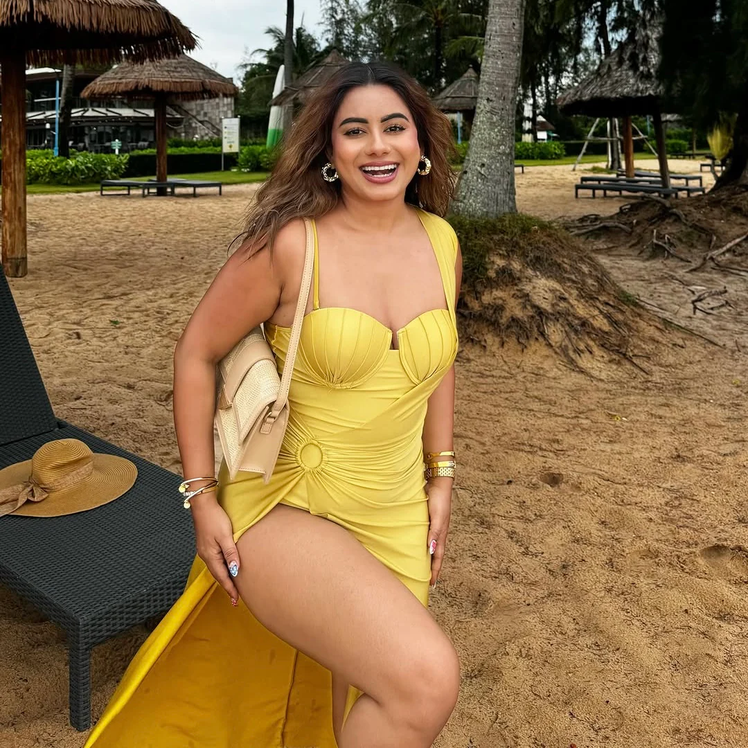 Golden Glow Structured Monokini & Dress Cover-Up Set - Image 3