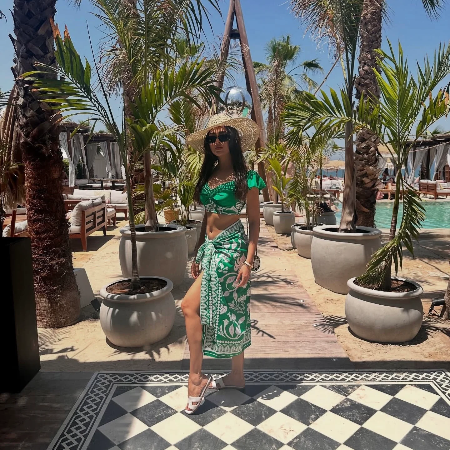 Sunfene Green Swimsuit with Sarong - Image 6